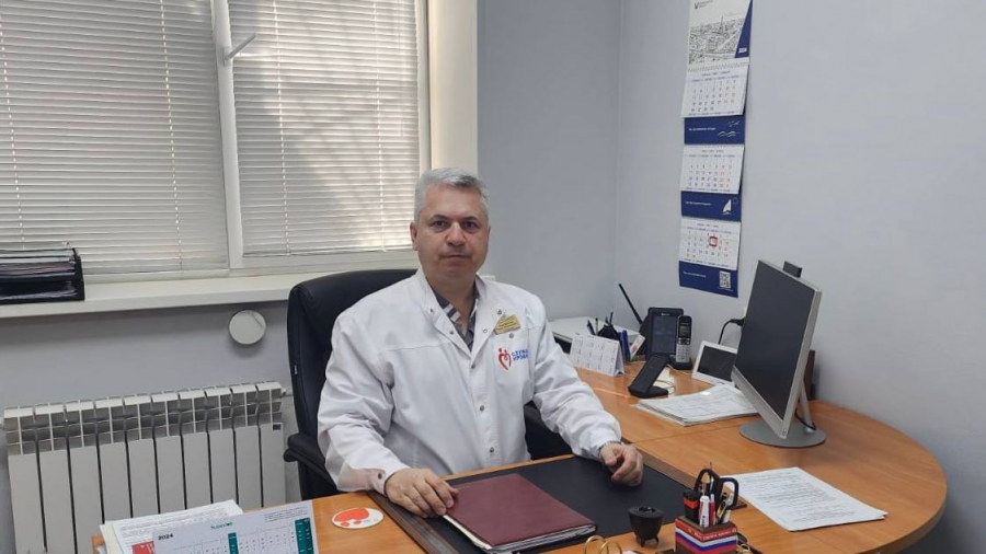 Трансфузиолог Коновалов: «Донор костного мозга сам выбирает метод забора кроветворных клеток»