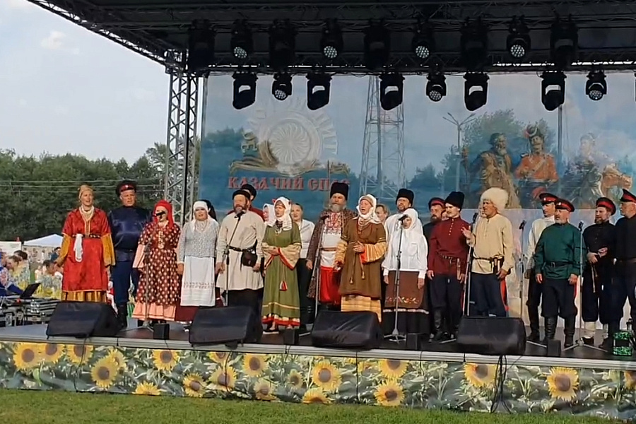 В станице Кумылженской с размахом прошёл ежегодный областной фестиваль традиционной казачьей культуры «Золотой щит – Казачий спас»