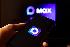 В MAX заработала функция защиты детей и пожилых людей от мошенников и спама